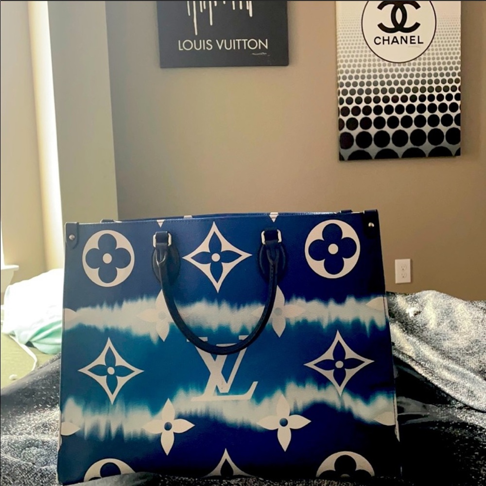 HUGE blue monogram authentic Louis Vuitton bag ... great condition worn 3 times